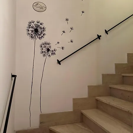 Mariella Sul Borgo Apartment *